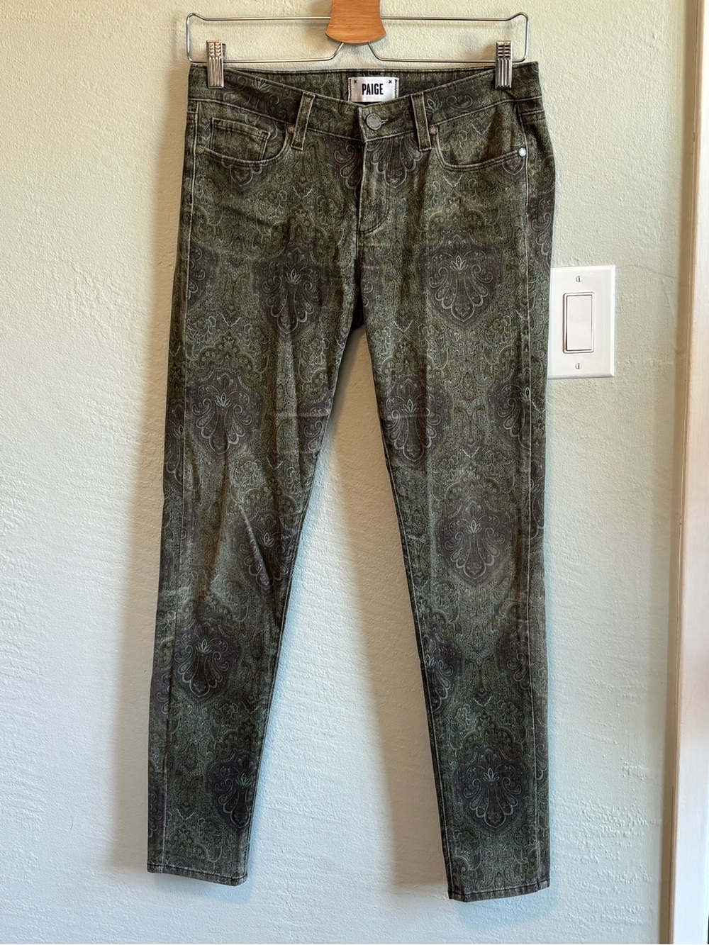 Bundle 2/$30! PAIGE Skinny Stretch Jeans in Green Deco Regency Print 29